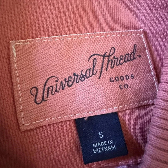 Universal Thread Salmon Pink Quilted Bomber Jacket Women’s Size Small - Picture 3 of 4